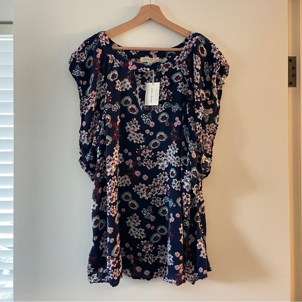 NWT Living Doll short sleeve floral blouse navy and pink